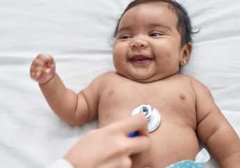 Bisa Jadi Patokan Kesehatan, BAB Bayi Berwarna Cokelat Punya Arti Apa?