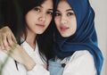 Adu Gaya Hijab Alyssa Soebandono dengan Sang Adik Annisa Soebandono, Pilih Mana?
