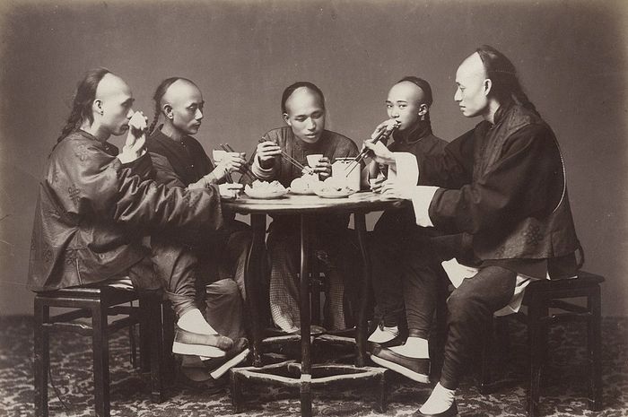 Model Rambut Pria di Kekaisaran Tiongkok: Setengah Botak dan Berkepang