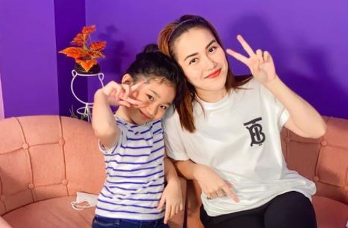 Bilqis dan Ayu Ting Ting