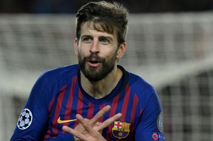 Bek tengah Barcelona, Gerard Pique, ingin membeli salah satu klub tertua di dunia, Notts County.