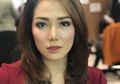 Tak Kalah Menarik dari Ira Koesno, Intip Gaya Modis Anisha Dasuki Moderator Debat Capres 2019 Tahap Kedua