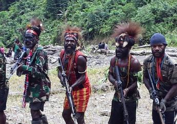 Menjelma Berbaur dan Peluk Pohon Pisang Demi Kamuflasenya Tak Terpantau Aparat, Nasib Anggota KKB Papua Ini Malah Miris di Tangan Sniper Andalan TNI Polri