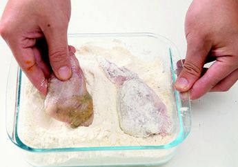 Sering Terjadi, Ternyata Kesalahan ini yang Buat Tepung Ayam Goreng Tidak Menempel Sempurna, Anda Melakukannya?