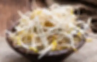 Satu Indonesia Ketipu Semua, Dikira Sehat, Siapa Sangka Kebiasaan Makan Tauge Mentah Seperti Ini Justru Bisa Menimbulkan Malapetaka, Hati-hati!
