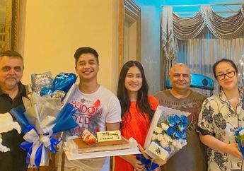Rayakan Ulang Tahun Pertama Setelah Berstatuskan Suami, Adly Fairuz Pamer Momen Bareng Ayah Mertua!