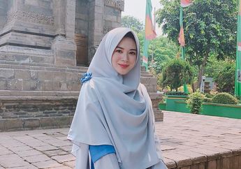 5 Rekomendasi Baju Syar'i Buat Cewek Bertubuh Mungil Seperti Ayana Moon Biar Enggak Tenggelam!