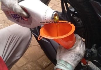 Cara Pilih Oli Mesin yang Sesuai Buat Motor Matic, Tips Harian Motor