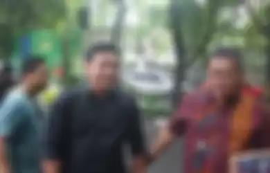 Fuad Bernardi dan Sekjen PDI Perjuangan Hasto Kristianto di Jalan Teuku Umar, Jakarta, Sabtu (14/10/2017).