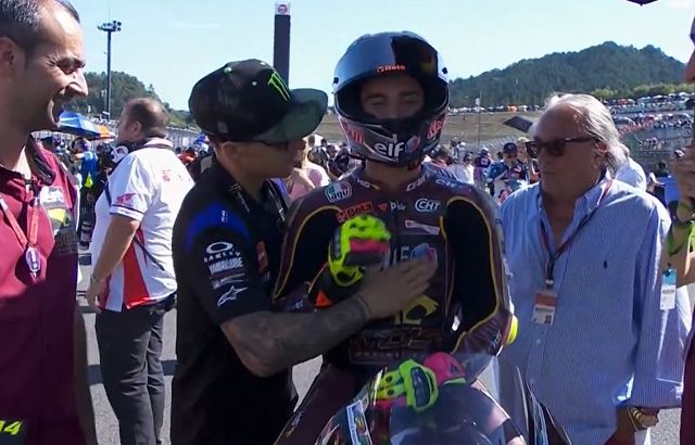 Fabio Quartararo (kiri) dan Tony Arbolino bersahabat sejak lama. 