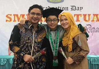 11 Tahun Hidup Berjauhan dari Putra Sulungnya yang Kini Pilih Tinggal Bareng Okie Agustina, Unggahan Foto Jadul Pasha Ungu Bareng Kiesha Alvaro Ini Langsung Banjir Komentar Netizen