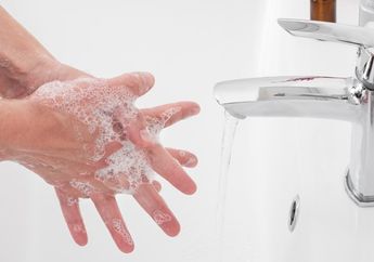 Care n' Cheers : Pakaian Bahan Alami Ini, Agar Tangan Nggak Kering Akibat Kebanyakan Cuci Tangan