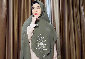 Tips Belanja Baju Lebaran: Kerudung Hijab Syar'i ala Artis Indah Dewi Pertiwi di ITC Cempaka Mas
