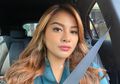Pangling! Aurel Hermansyah Tampil Beda dengan Rambut Keriting Panjang Seksi