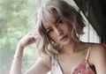 Dinilai Norak Saat Berpose Seksi Pakai Baju Aksen Transparan, Kaki Jenjang Jessica Iskandar Justru Bikin Salfok!
