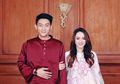Meski Hujan, Ifan Seventeen Tetap Bawakan Ini untuk Mendiang Istrinya di Ponorogo