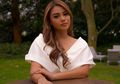 Masih Belajar, Aurel Hermansyah Tampil Beda dengan Hijab Sukses Panen Pujian Netizen: Mpok Nur Cantik Banget!
