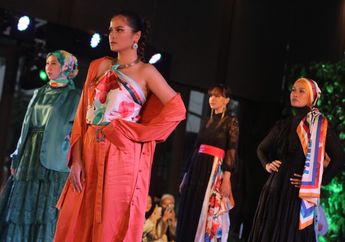 Luncurkan Koleksi Scarf Perdana, Sroja Pilih Tanaman Hias Sebagai Inspirasi