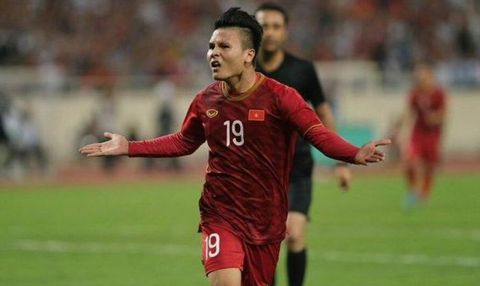 Pemain timnas Vietnam Nguyen Quang Hai saat merayakan gol ke gawang Malaysia dalam lanjutan Grup G Kualifikasi Piala Dunia 2022 pada hari Kamis (10/10/2019) di Stadion My Dinh, Hanoi.