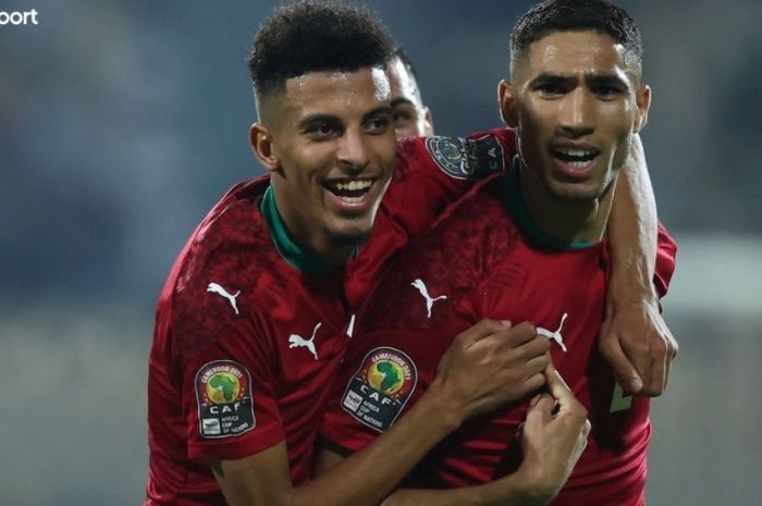 Bek kanan timnas Maroko, Achraf Hakimi, dijuluki sebagai Lionel Hakimi, plesetan dari nama Lionel Messi, menyusul kepiawaiannya mencetak gol freekick di Piala Afrika 2021.