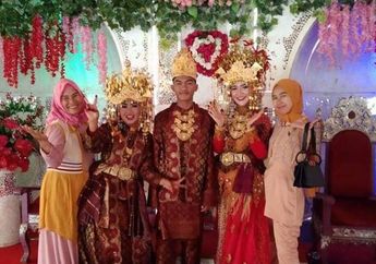 BERITA TERPOPULER: Usai Kawini 2 Pacarnya Sekaligus, Pemuda Ini Mantap Tidur Sekasur Bertiga | Nekat Tinggalkan Anang Hermansyah Demi Raul Lemos, Krisdayanti Berubah Total