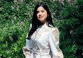 Jadi Sorotan, Menantu SBY Annisa Pohan Pakai Coat Merah Sambil Tenteng Tas Mungil Harga Fantastis!