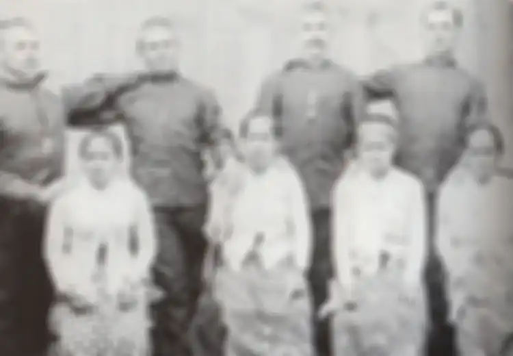 Nyai Mengajarkan Bahasa Pribumi dan Menjembatani Adat di Hindia Belanda