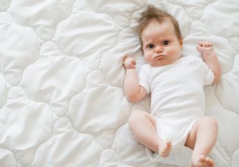 Waspadai BAB Bayi Baru Lahir, Ini Jenis Feses yang Menandakan Adanya Gangguan Kesehatan Bayi