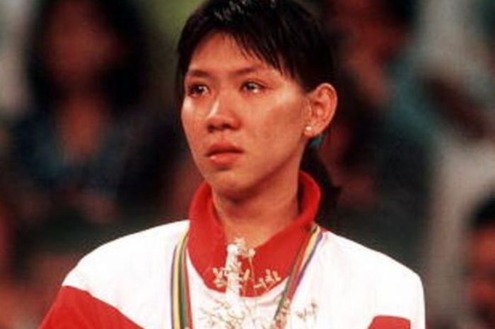 Susi Susanti saat meraih medali emas Olimpiade 1992.