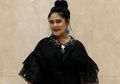 Dikenal Jadi Putri Presiden yang Sederhana, Kahiyang Ayu Justru Kepergok Pakai Sepatu Mewah Saat Tampil Simpel Pakai Kemeja Denim