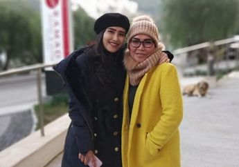 Tak Hanya Ongkang Angking Nikmati Kekayaan Putrinya yang Capai Rp 200 M, Umi Kalsum Tetap Banting Tulang Jualan Baju hingga Pernah Diundang ke Konferensi PBB