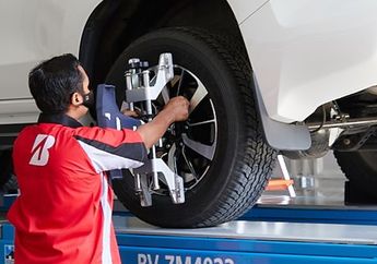 Ban Mobil Perlu Spooring dan Balancing Berkala, Sudah Tahu Kenapa?