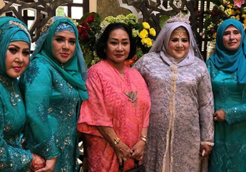 Dhawiya Zaida Resmi Menikah, Penampilan Elvy Sukaesih Jadi Sorotan