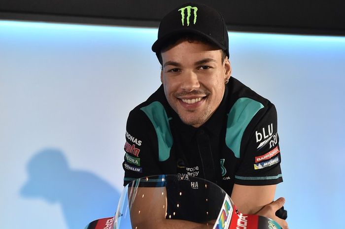 Franco Morbidelli dan motor andalannya yang baru, Yamaha M1