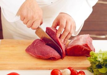 Rumah Sakit Bisa Penuh! Kebiasaan Emak-emak Pakai Satu Talenan untuk Potong Sayur dan Daging itu Bahaya Banget! Stop Kalau Tak Ingin Kena Petaka ini