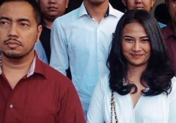Unggah Foto Bareng Vanessa Angel, Ayah Salmafina Sunan Kirim Lagu Religi Ustaz Derry Sulaiman: Ajal Tak Menunggu Taubatmu