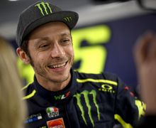 Valentino Rossi Sebut Pebalap Indonesia 'Gila' di Lintasan Basah