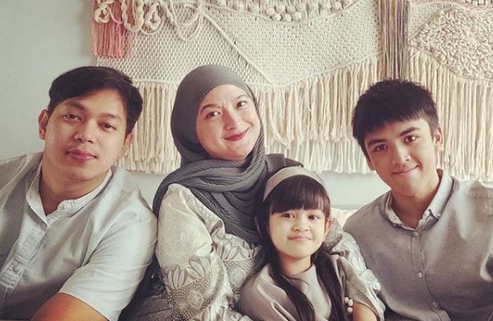 Keluarga <a href='https://manado.tribunnews.com/tag/andhara-early' title='Andhara Early'>Andhara Early</a>
