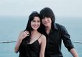 Buat Iri! Ini 9 Gaya Fashion Serasi Kevin Aprilio & Vicy Melanie!