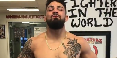 UFC Siapkan Hukuman Bagi Kebrutalan yang Dilakukan Mike Perry