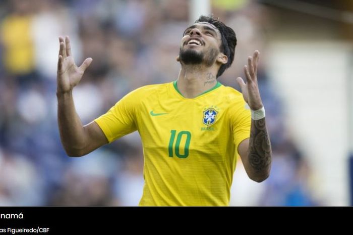 Pemain timnas Brasil, Lucas Paqueta, merayakan gol ke gawang Panama pada laga persahabatan di Estadio Do Dragao, Porto, Portugal, pada Sabtu (23/3/2019).