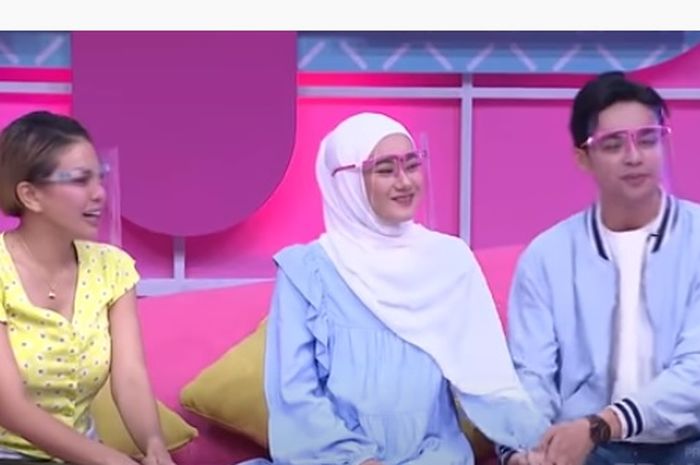 Rey Mbayang Dinda Hauw dan Nikita