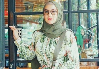 Istri Ammar Zoni Tampil Beda Pakai Baju Renang, Tampilan Modis Irish Bella Justru Jadi Sorotan!