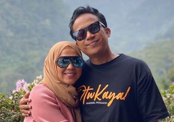 Denny Cagur Sebut Beli Mini Cooper Morris Klasik Itu Menyenangkan Hatinya, Sang Istri Kembali Merajuk: 'Tugas Papi Tuh Nyenengin Hati Istri'