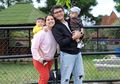 Dihadiahi Suami Karangan Berisi Uang di Hari Ulang Tahunnya, Tya Ariestya Pilih Lakukan Ini:'Enggak Papa Ya Yah..'