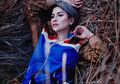Pamer Tato di Paha, Nikita Mirzani Cuek Pakai Dress Belahan Tinggi Super Seksi Saat Nyanyi di Banyuwangi