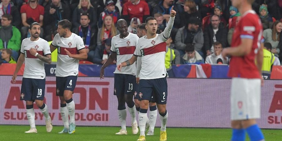 Hasil UEFA Nations League - Diogo Dalot Tampil Menggila dan Cristiano Ronaldo Jadi Pelayan, Portugal Sukses Kuasai Puncak