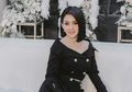 Lihat Gaya Santai Syahrini Saat di Hotel Mewah New Zealand Sambil Pakai Sepatu Branded Seharga Rp 29 Juta