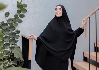 5 Inspirasi Pakai Gamis untuk Anak Muda Biar Terlihat Modis. Syar'i dan Tetap Kece!