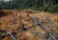 Ketakutan 'Suku-suku yang Hilang' di Amazon: 'Kami Sedih Karena Hutan Hampir Mati'
